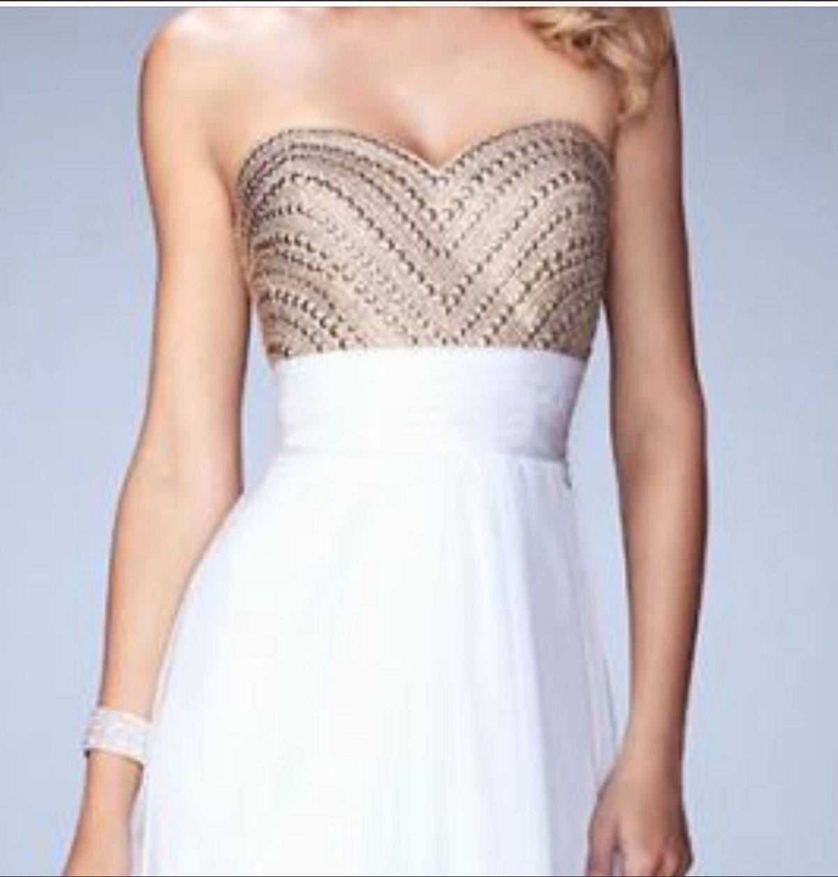 Size 4 Prom Strapless Sequined White A-line Dress on Queenly