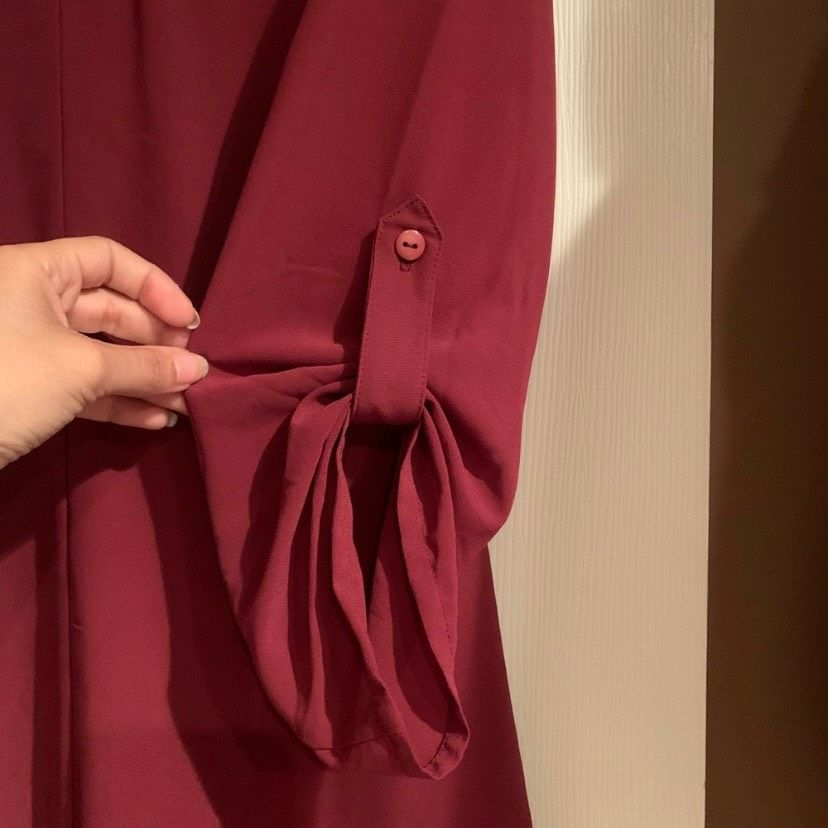 Size 0 Homecoming Long Sleeve Burgundy Red Cocktail Dress on Queenly