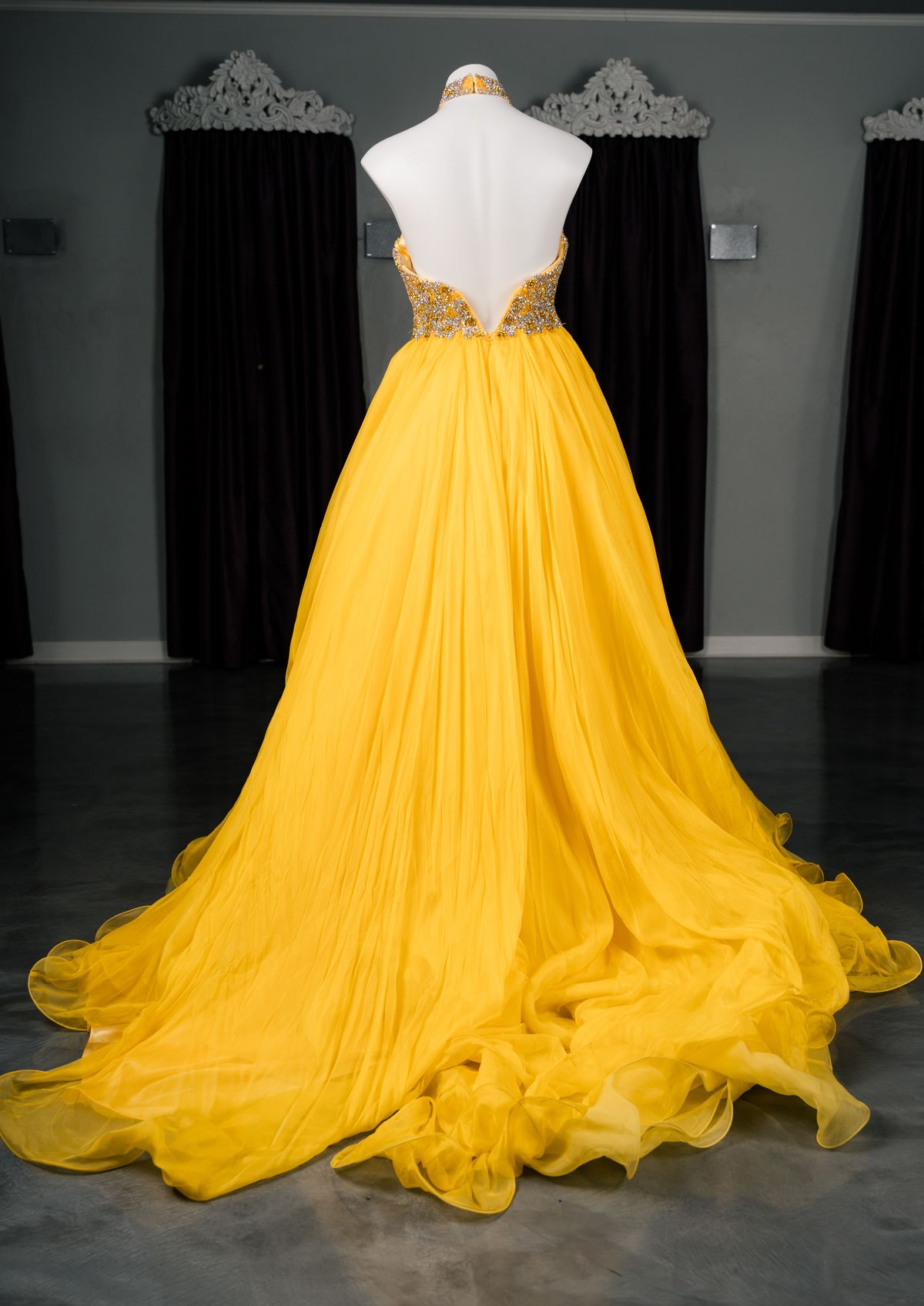 Johnathan Kayne Size 2 Prom Halter Sequined Yellow Ball Gown on Queenly