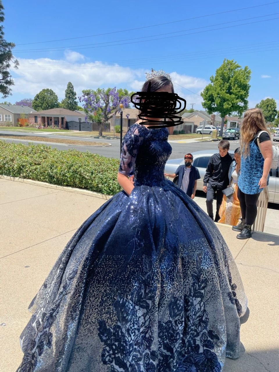 Tiara Gowns - ✨Royal Blue Floral Laced Crinoline Ball Gown (S-Med) FOR  SALE: ₱3400 + SF Best fit: 24-29 waistline; 32-36 bust Model height: 5'2 no  heels Weight: 3kgs Code: 610 *Model