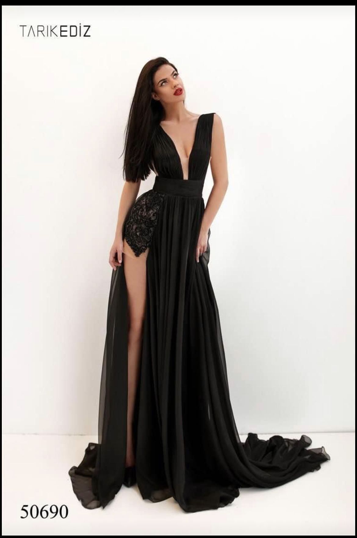Tarik Ediz Size 4 Prom Plunge Black A-line Dress on Queenly
