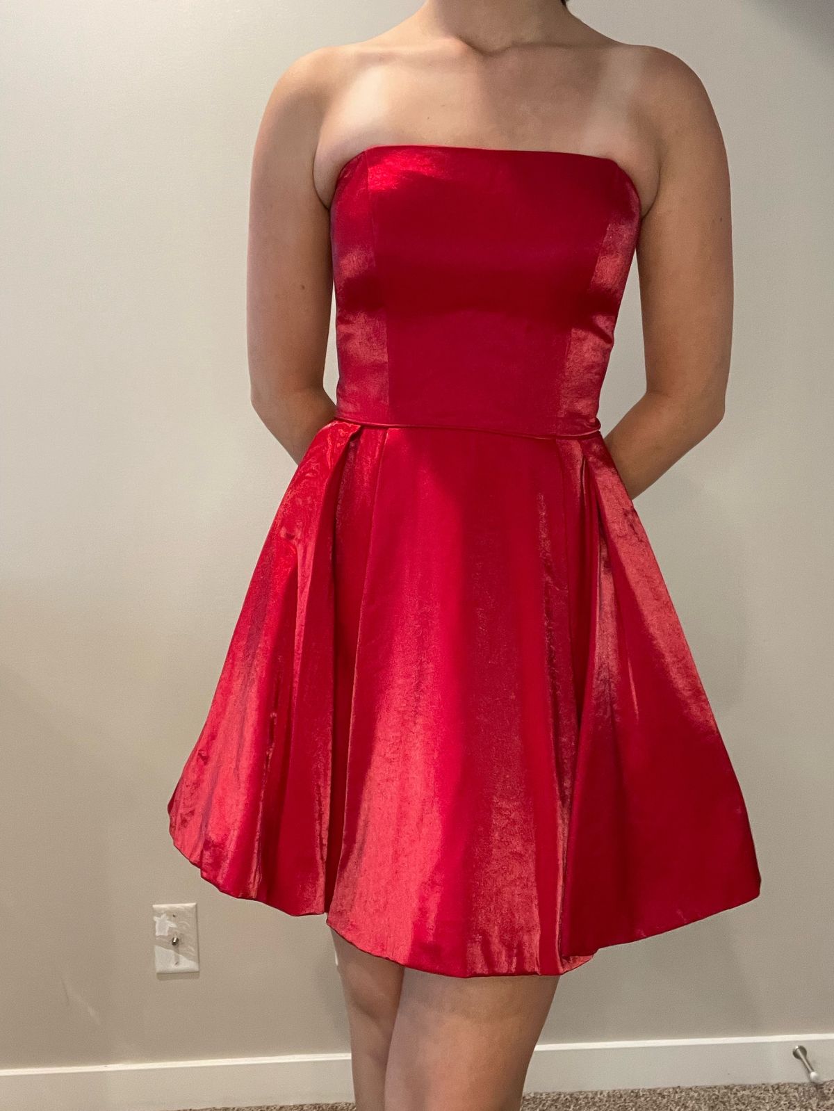 Sherri Hill Size 4 Bridesmaid Strapless Lace Red Cocktail Dress on Queenly
