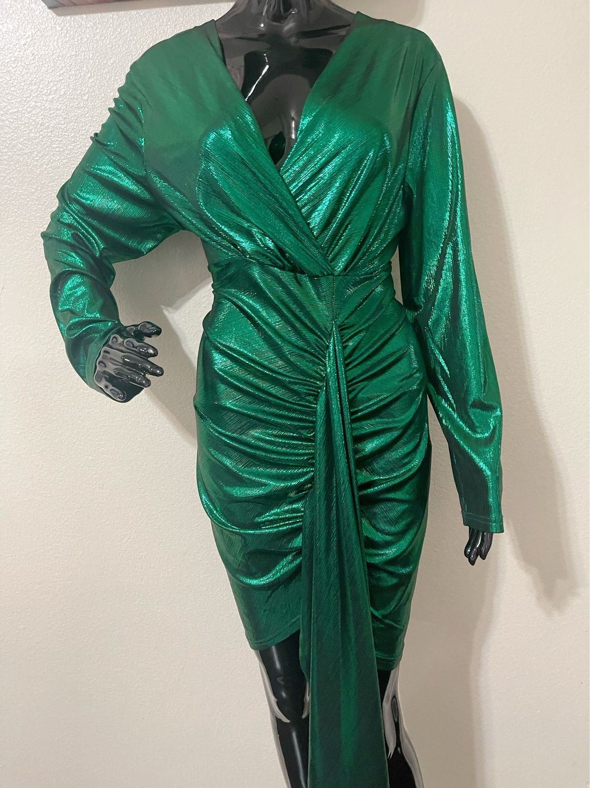 Size 14 Green Cocktail Dress on Queenly