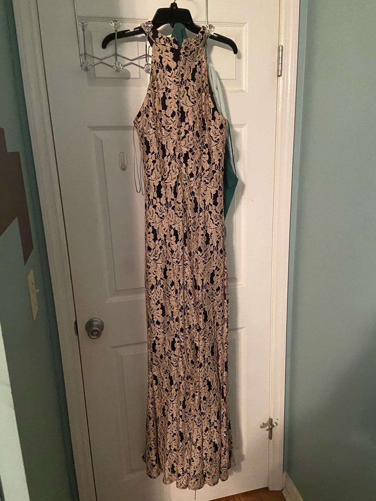 Size 10 Gold Mermaid Dress on Queenly