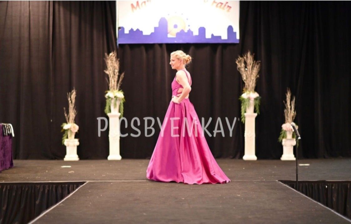 Size 0 Pageant Pink Ball Gown on Queenly