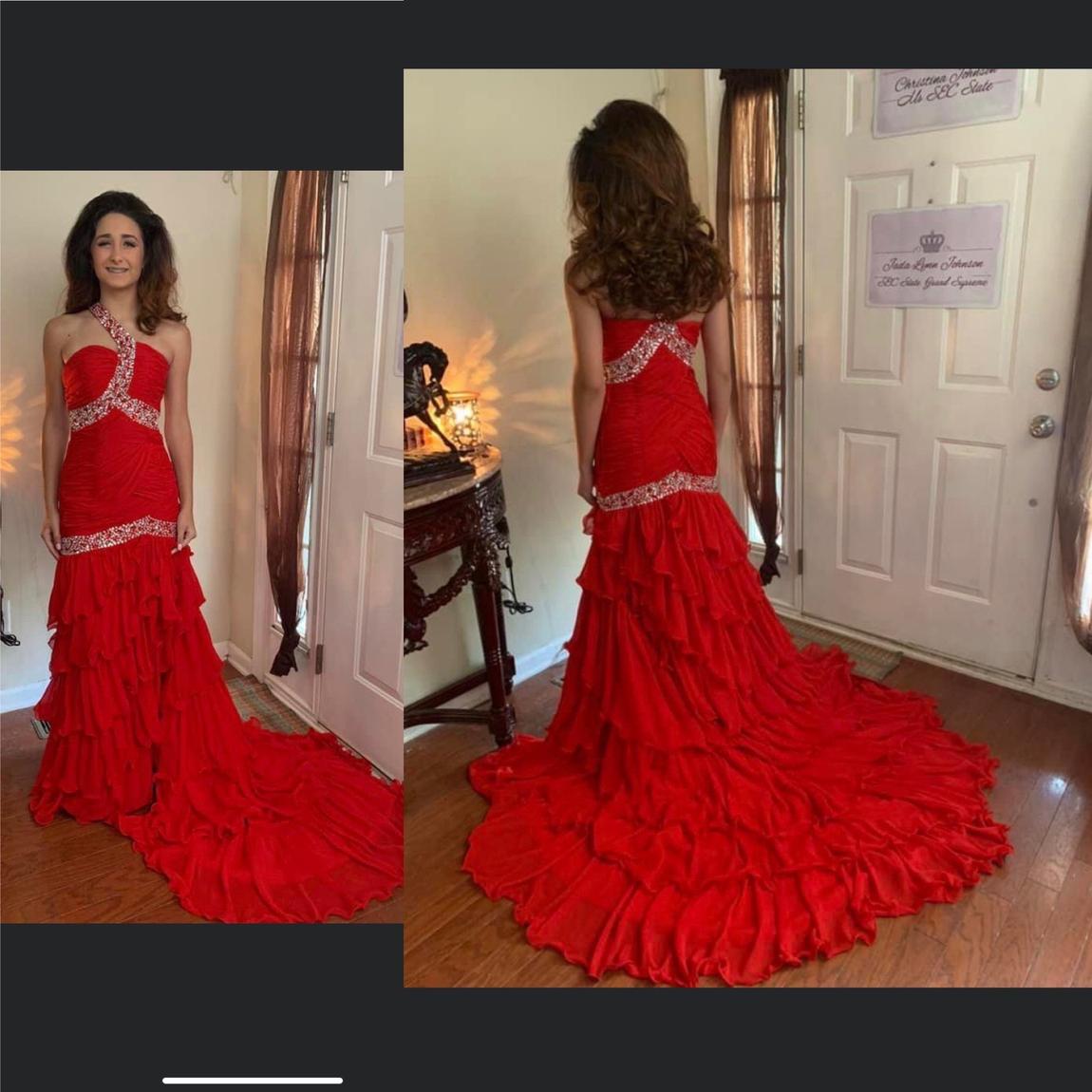 Size 0 Red Dress With Train on Queenly