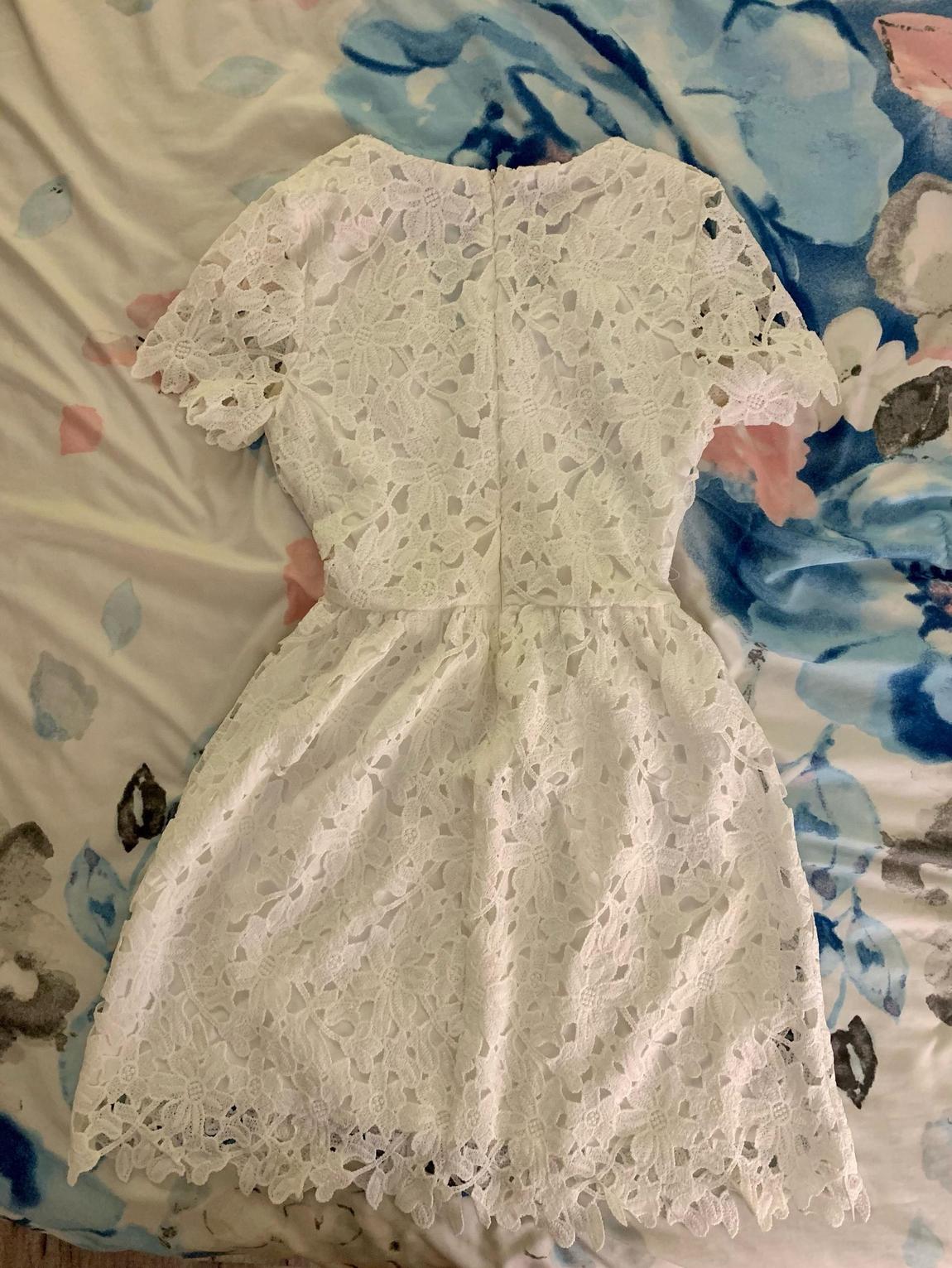 Size 4 Lace White A-line Dress on Queenly
