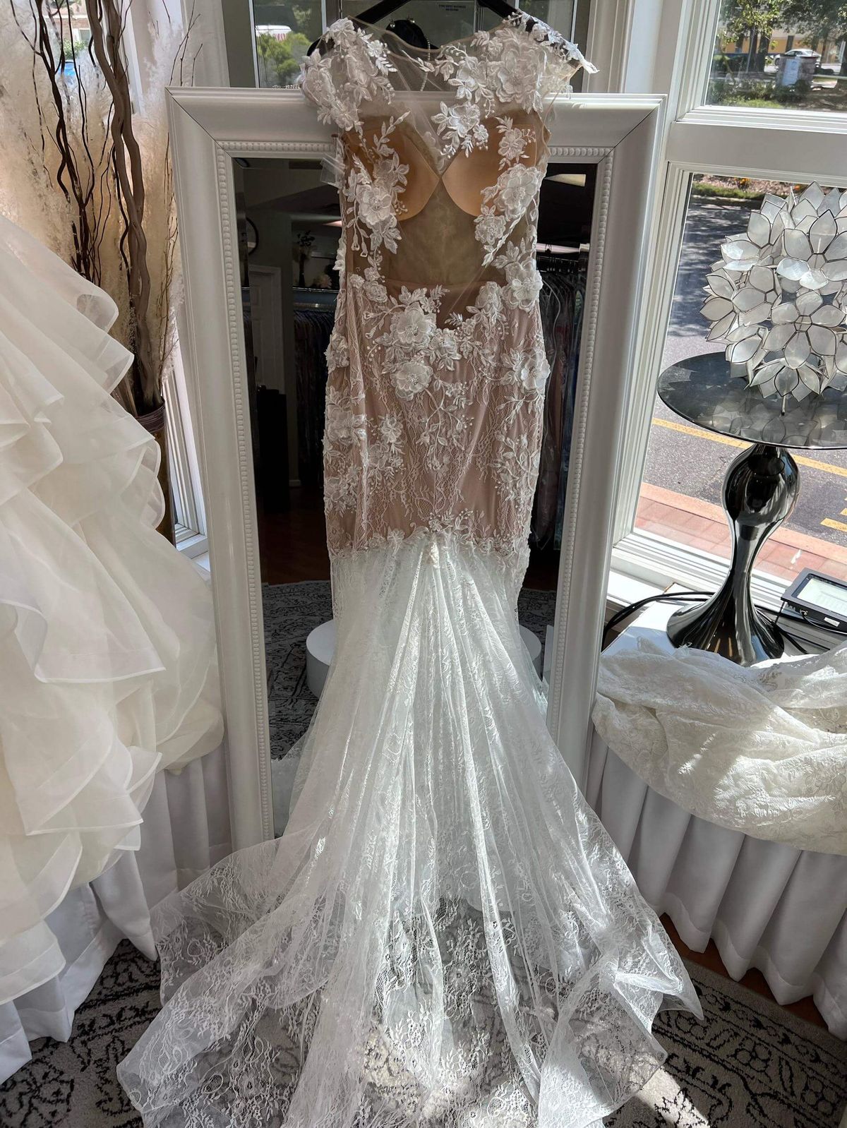 Style 93602 Tarik Ediz Size 8 Wedding Lace White Mermaid Dress on Queenly
