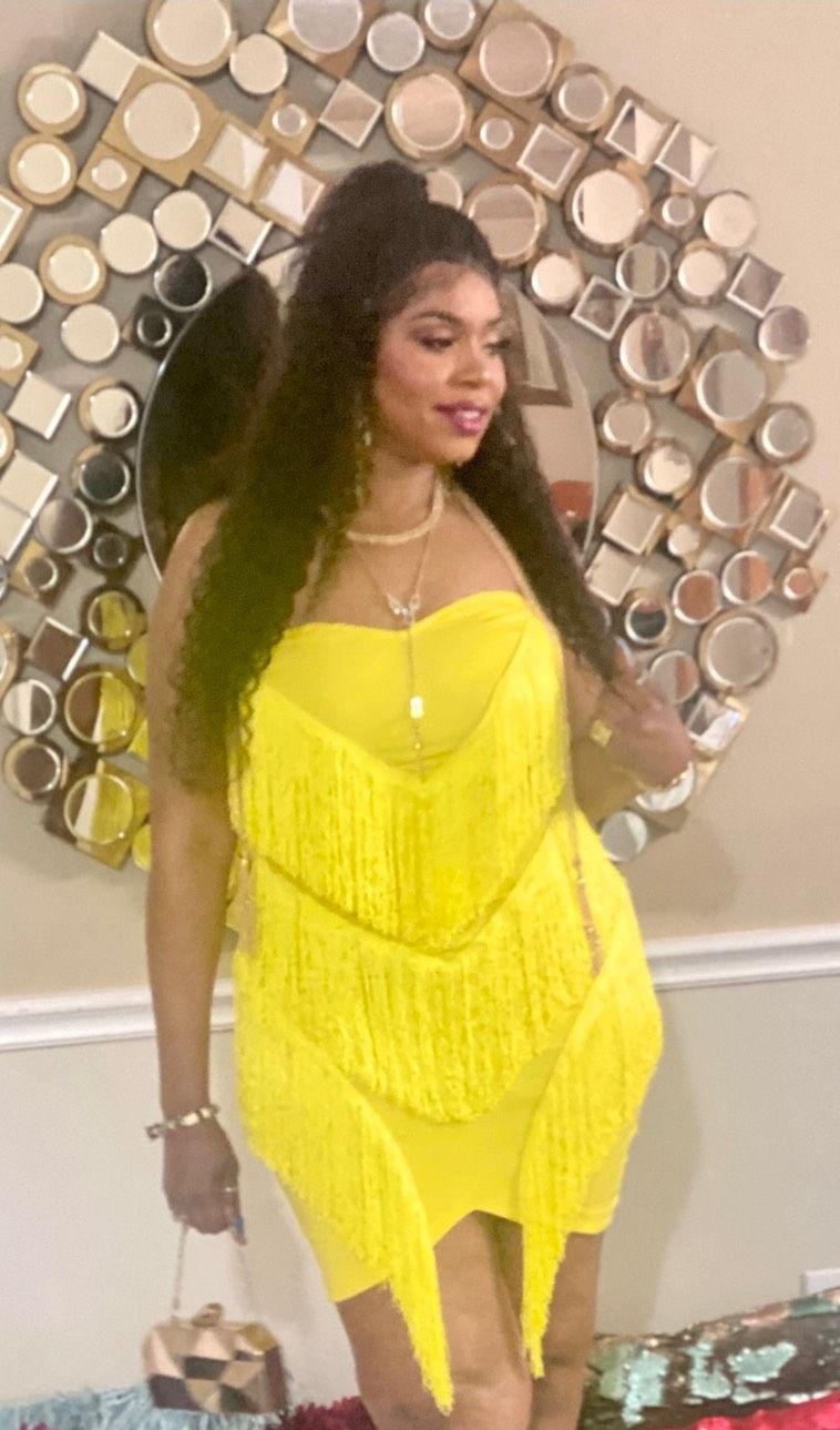 Size 14 Yellow Cocktail Dress on Queenly