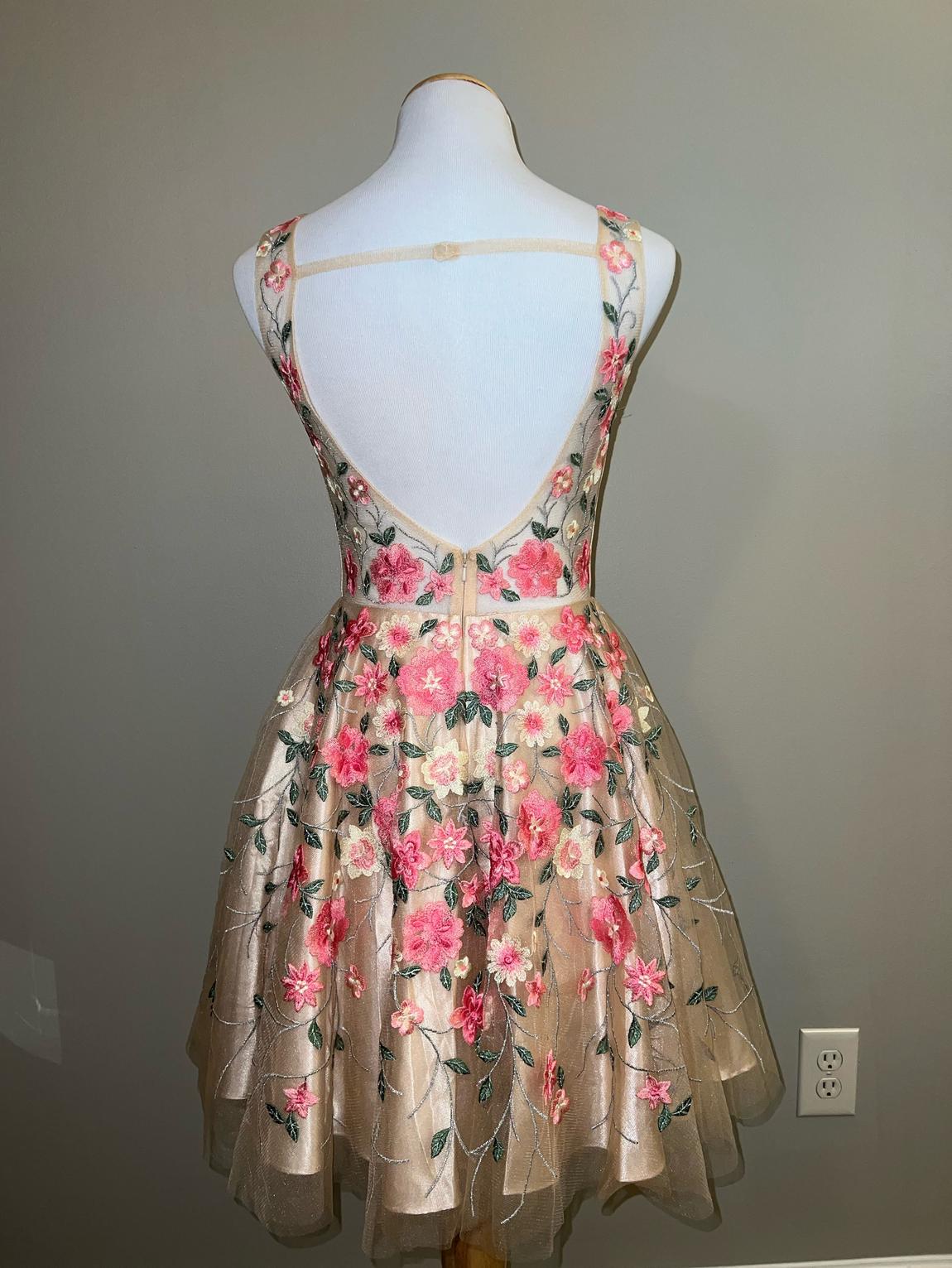 Size 4 Pageant Floral Multicolor Cocktail Dress on Queenly