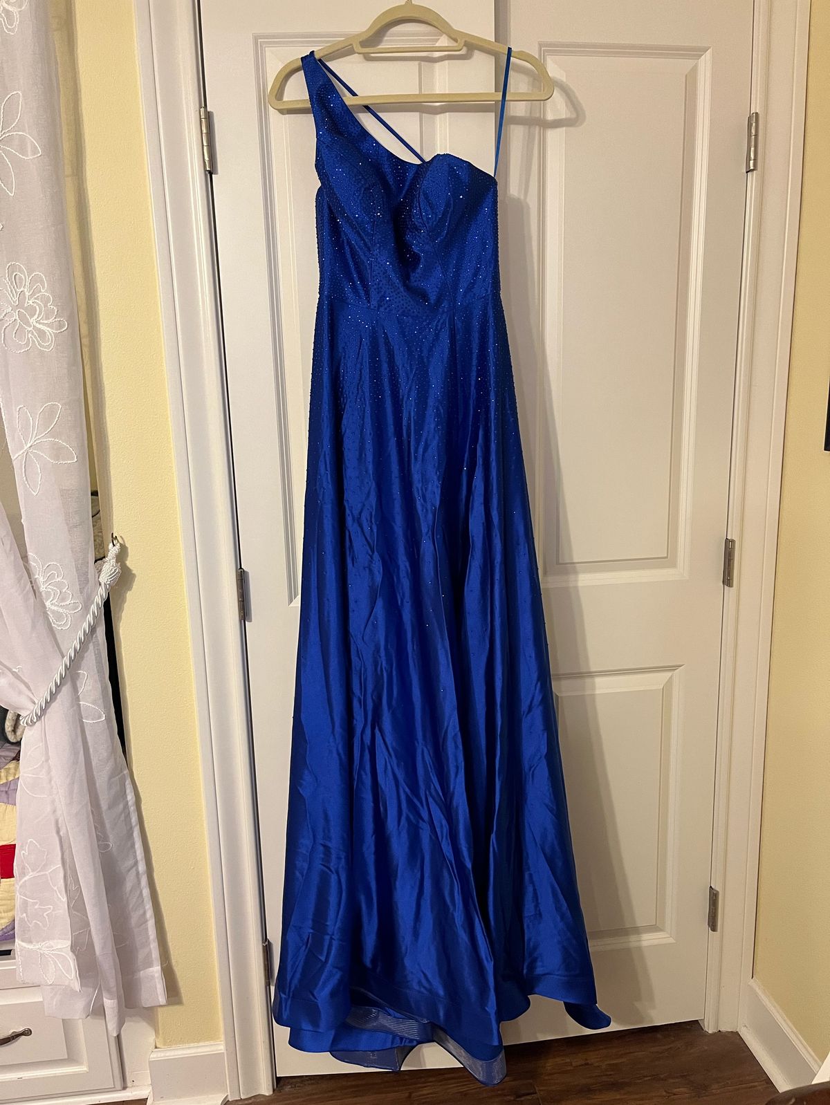 Size 2 One Shoulder Blue Floor Length Maxi on Queenly