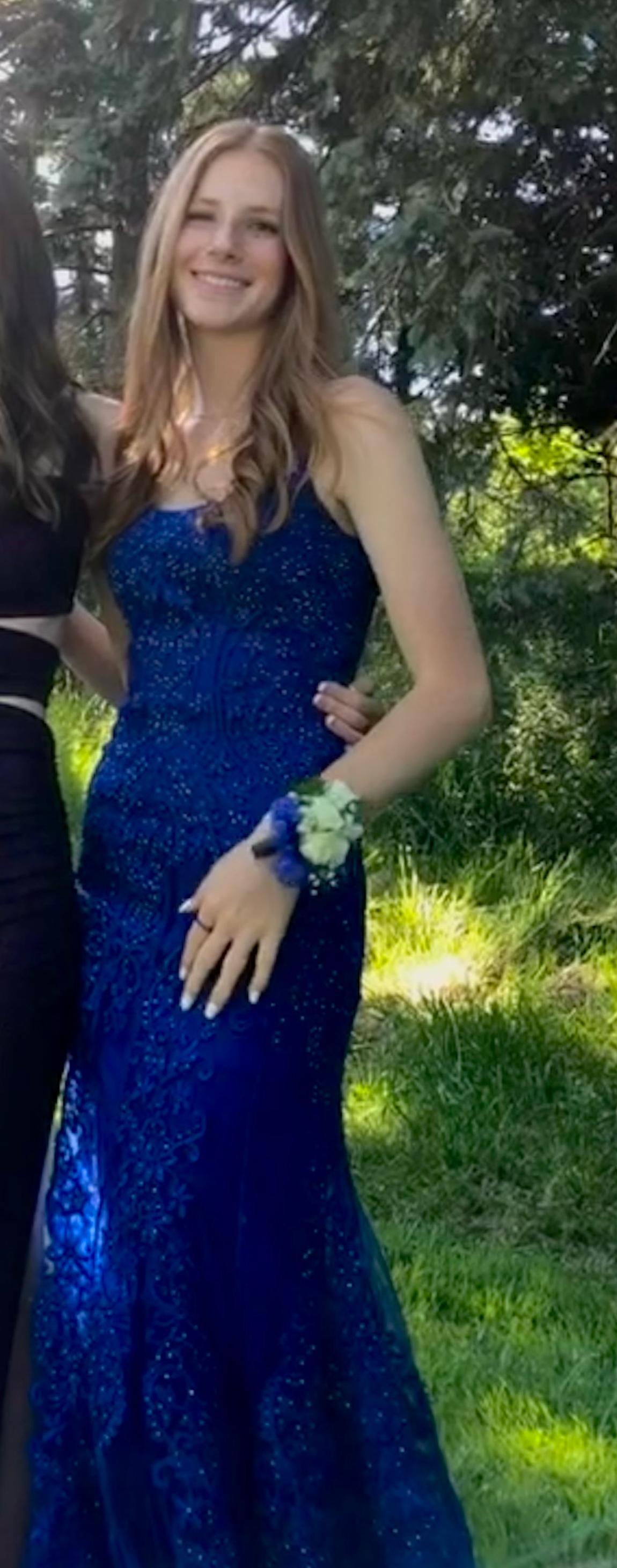 Jovani Size 0 Prom Lace Royal Blue Dress With Train on Queenly
