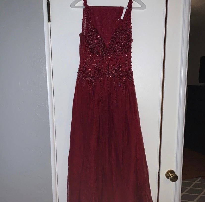 Size 0 Prom Sequined Burgundy Red Side Slit Dress on Queenly