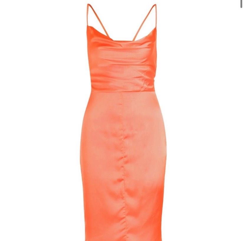 Size 4 Satin Orange Cocktail Dress on Queenly