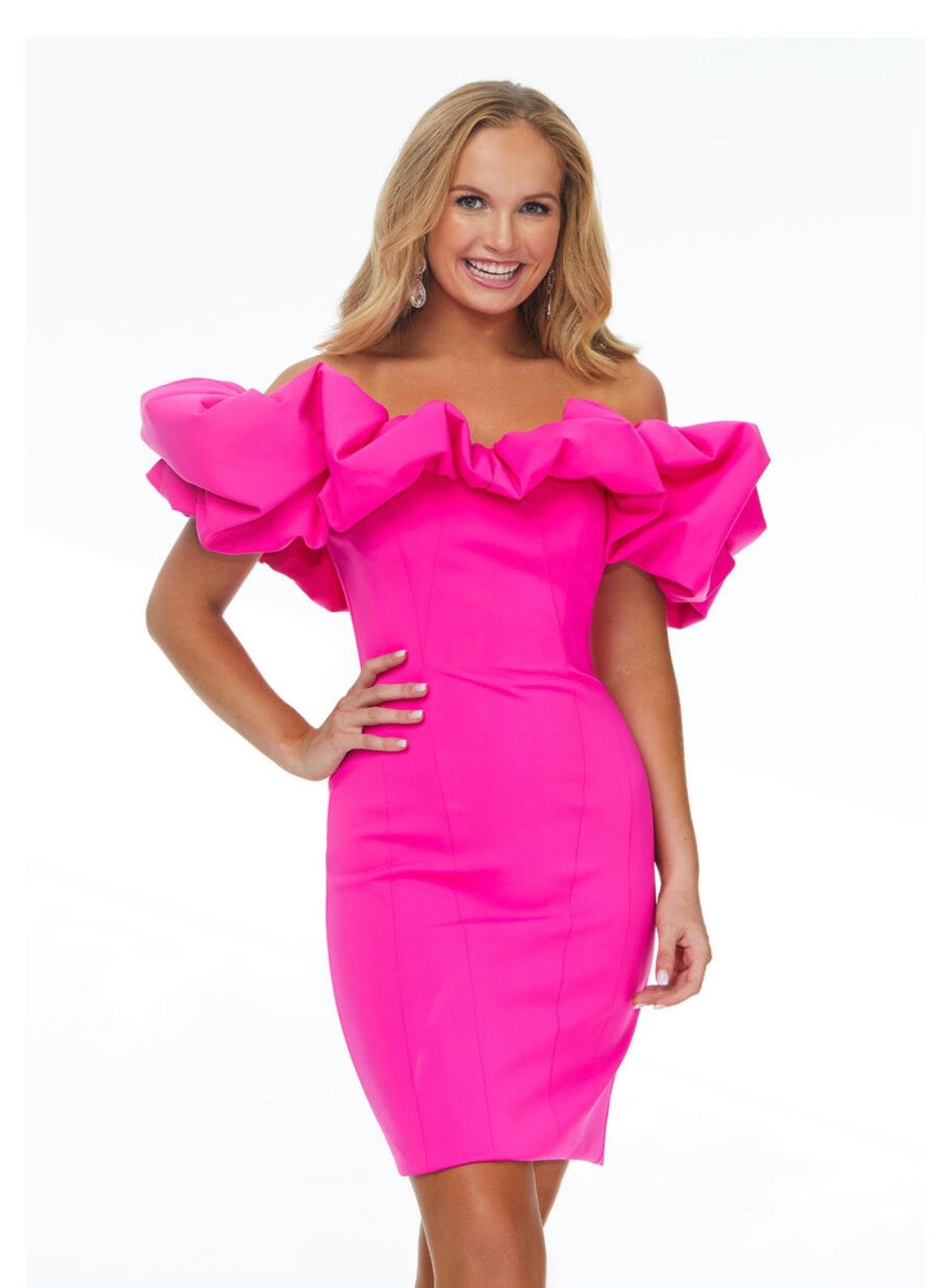 Size 6 Off The Shoulder Pink Cocktail Dress on Queenly