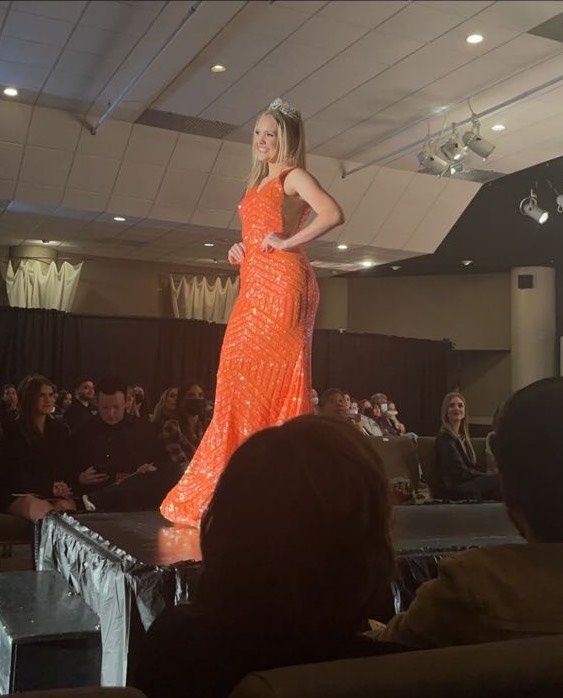 Sherri Hill Size 4 Prom Plunge Orange Mermaid Dress on Queenly