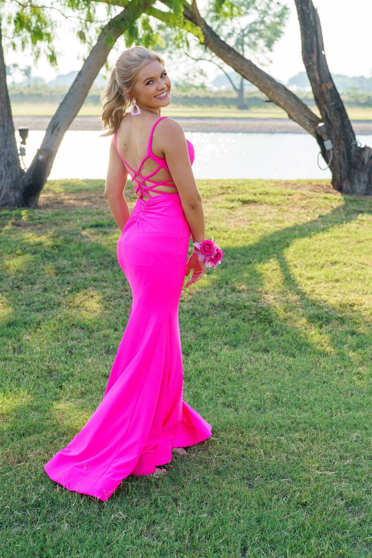 Sherri Hill Size 2 Bridesmaid Plunge Sheer Hot Pink Dress With Train on Queenly