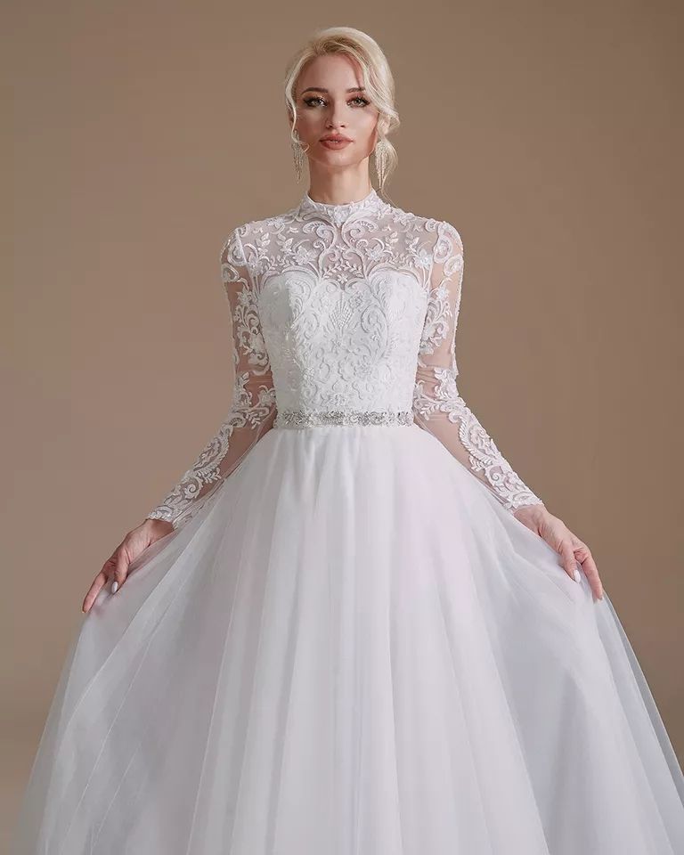 Size 10 Long Sleeve Lace White Ball Gown on Queenly