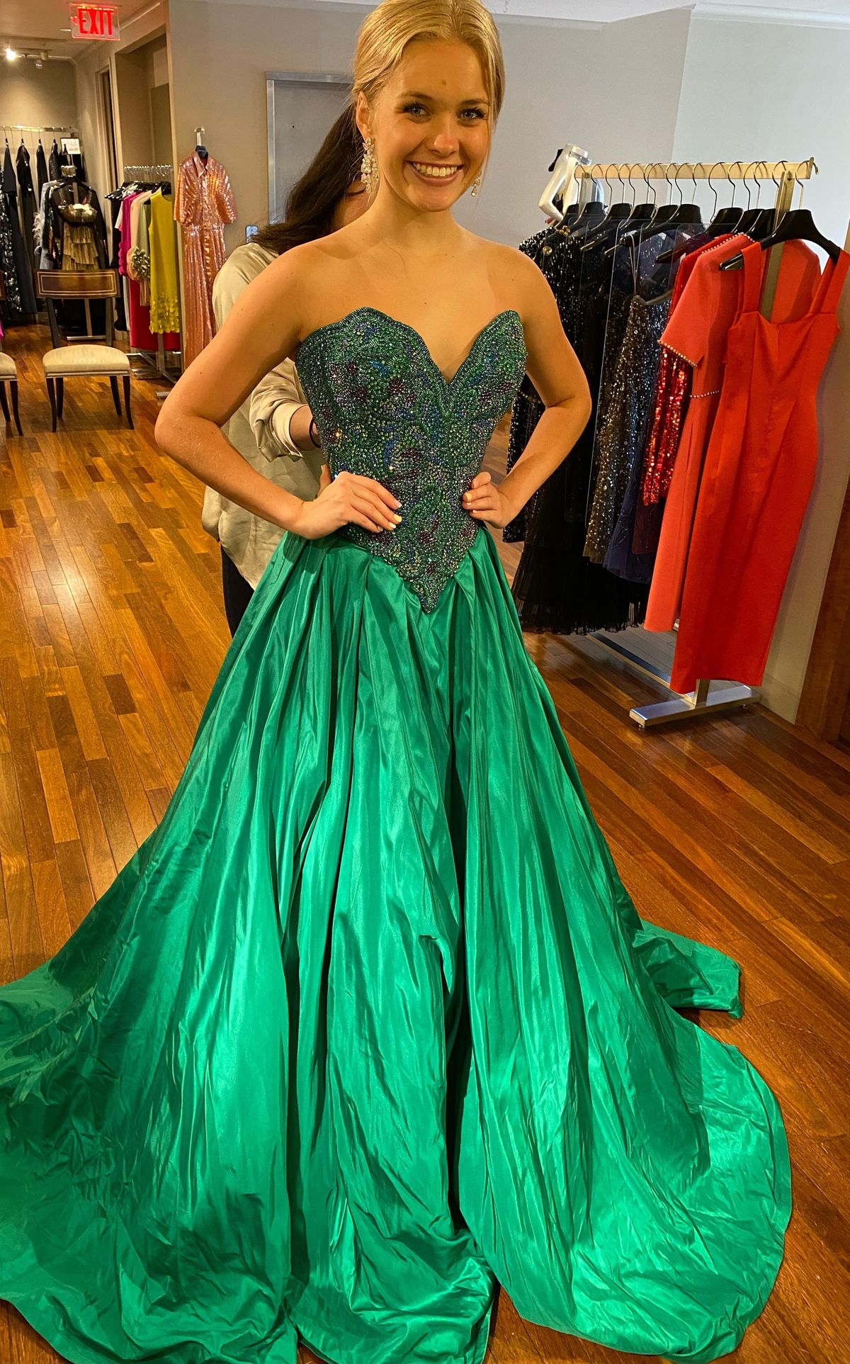 Sherri Hill Size 2 Prom Strapless Satin Emerald Green Ball Gown on Queenly