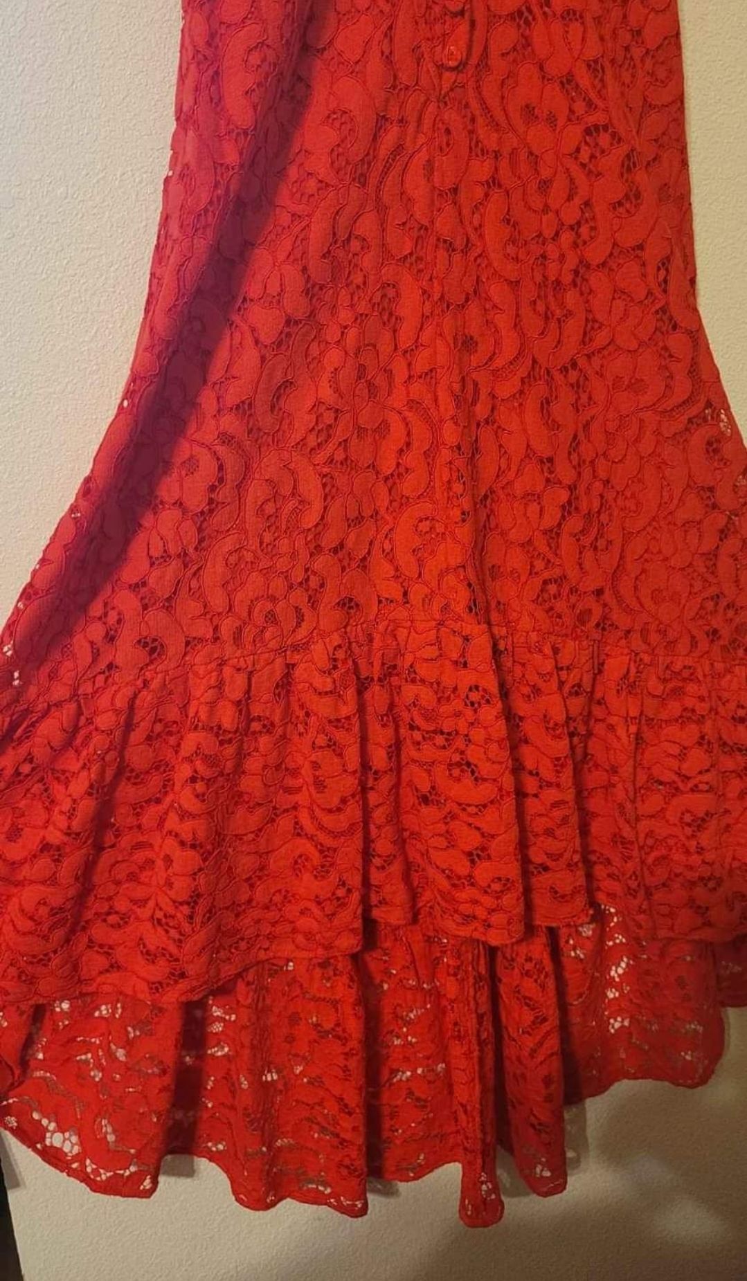 Red floral embroidered dress byBcbg Maxazria Size 00 Red Cocktail Dress on Queenly