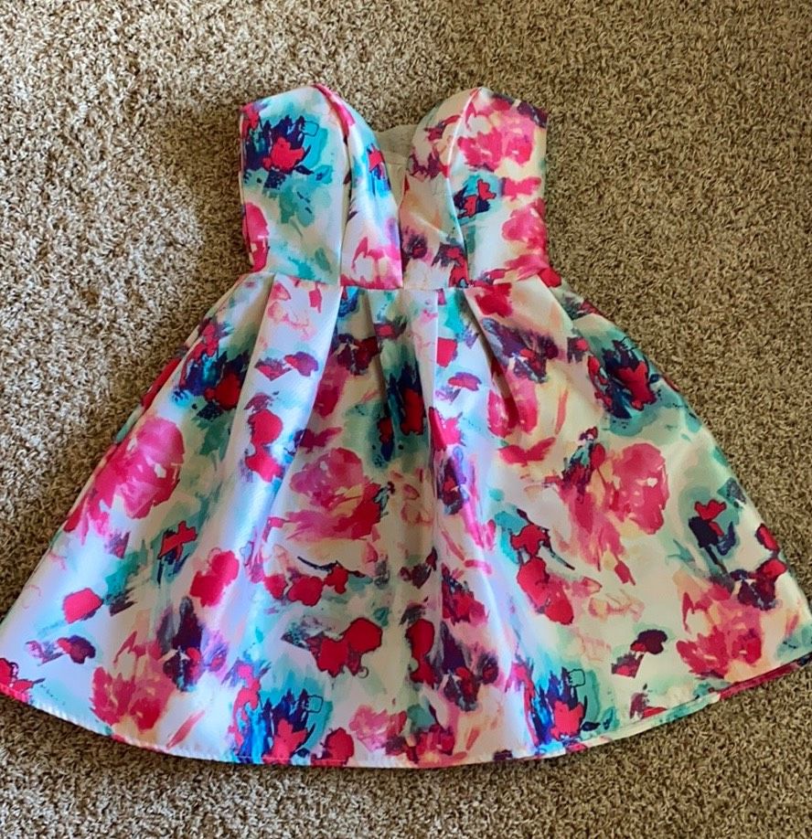 B. Darlin Size 2 Strapless Floral Multicolor A-line Dress on Queenly