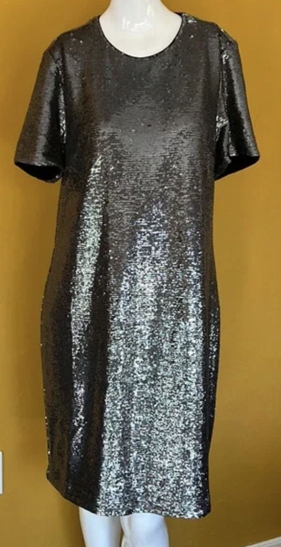 Lauren by Ralph Lauren  Size 10 Prom Sequined Silver Cocktail Dress on Queenly