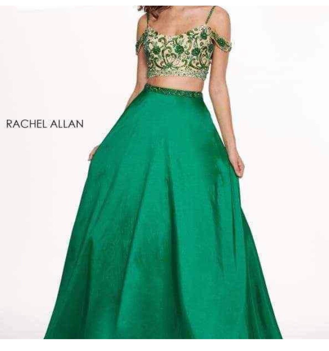 Size 0 Green Ball Gown on Queenly