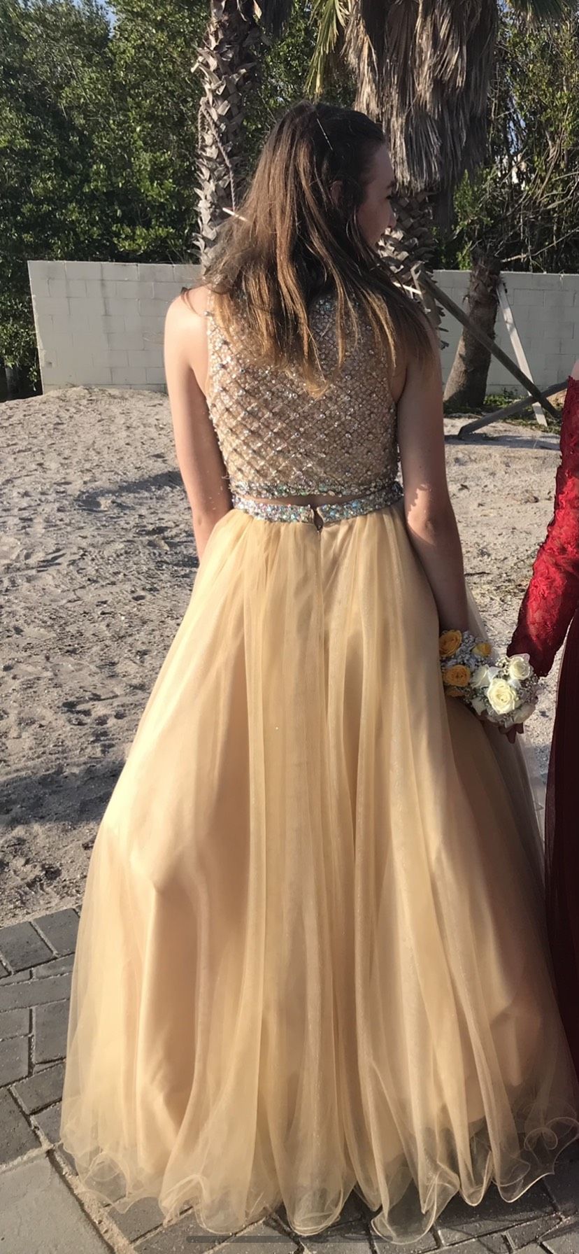 Size 00 Prom Yellow Ball Gown on Queenly