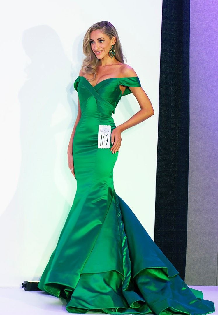 Sherri Hill Size 0 Pageant Off The Shoulder Satin Emerald Green Mermaid Dress on Queenly