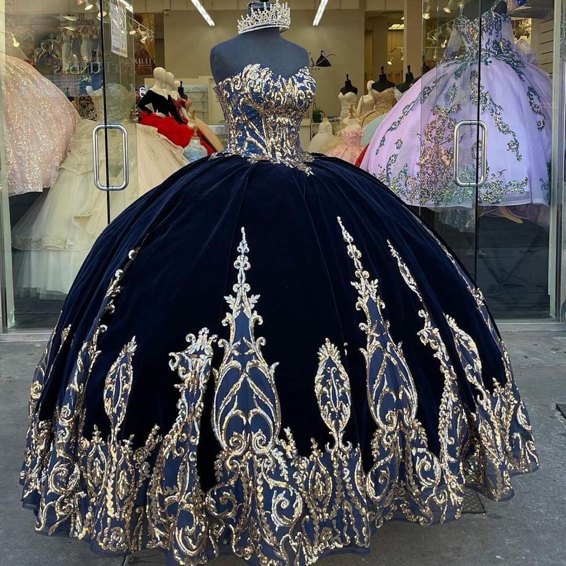 Size 12 Navy Blue Ball Gown on Queenly