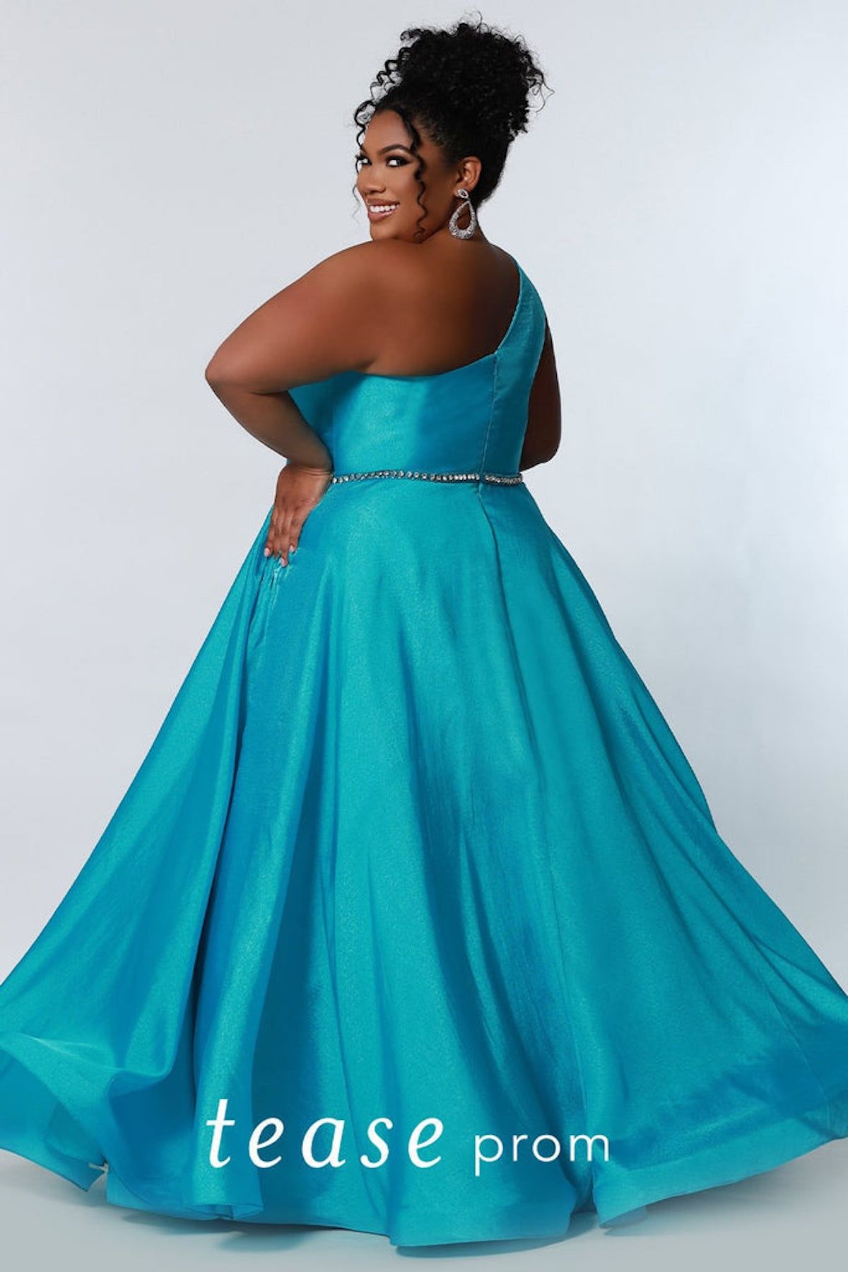 Style Karson Sydneys Closet Plus Size 16 Prom One Shoulder Satin Blue Ball Gown on Queenly