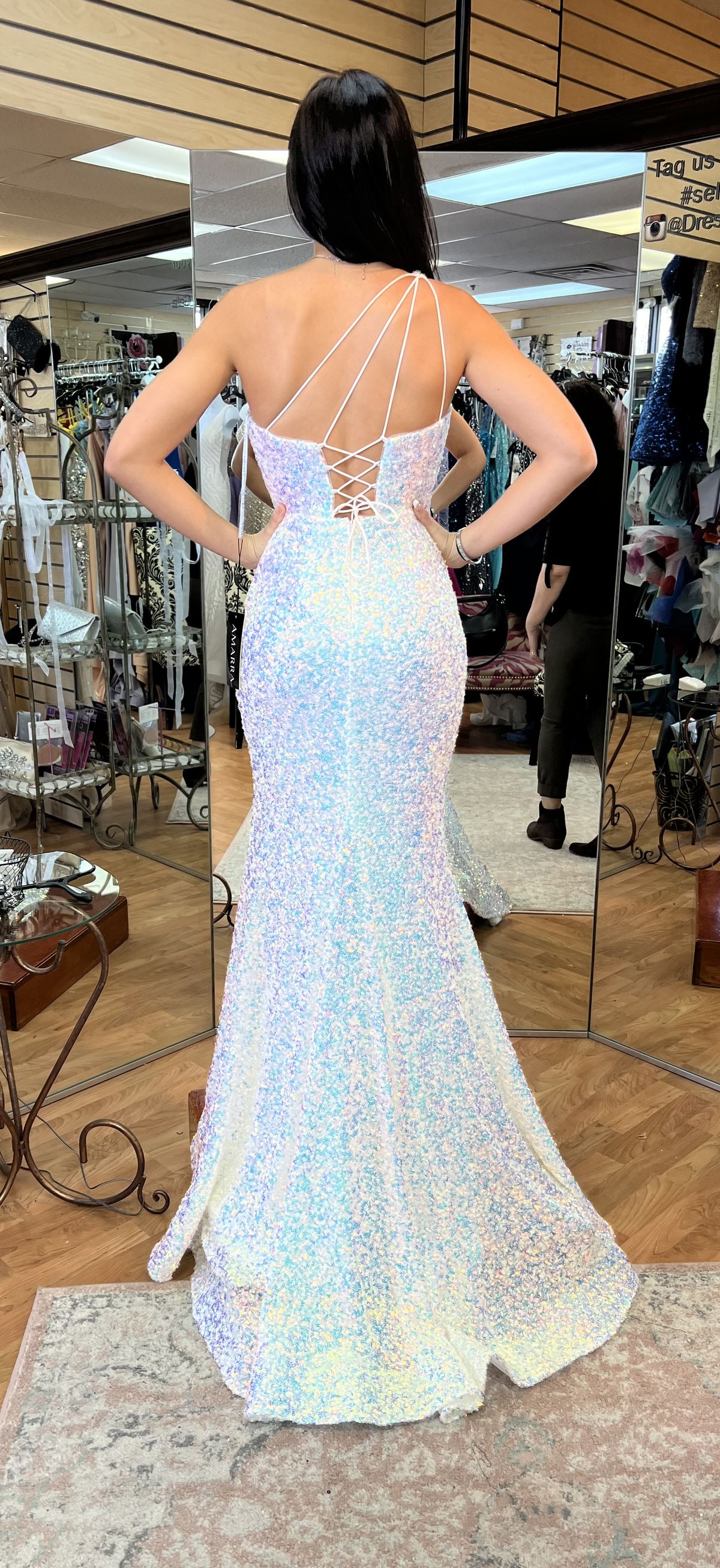 Size 0 Prom One Shoulder Sequined White Mermaid Dress on Queenly