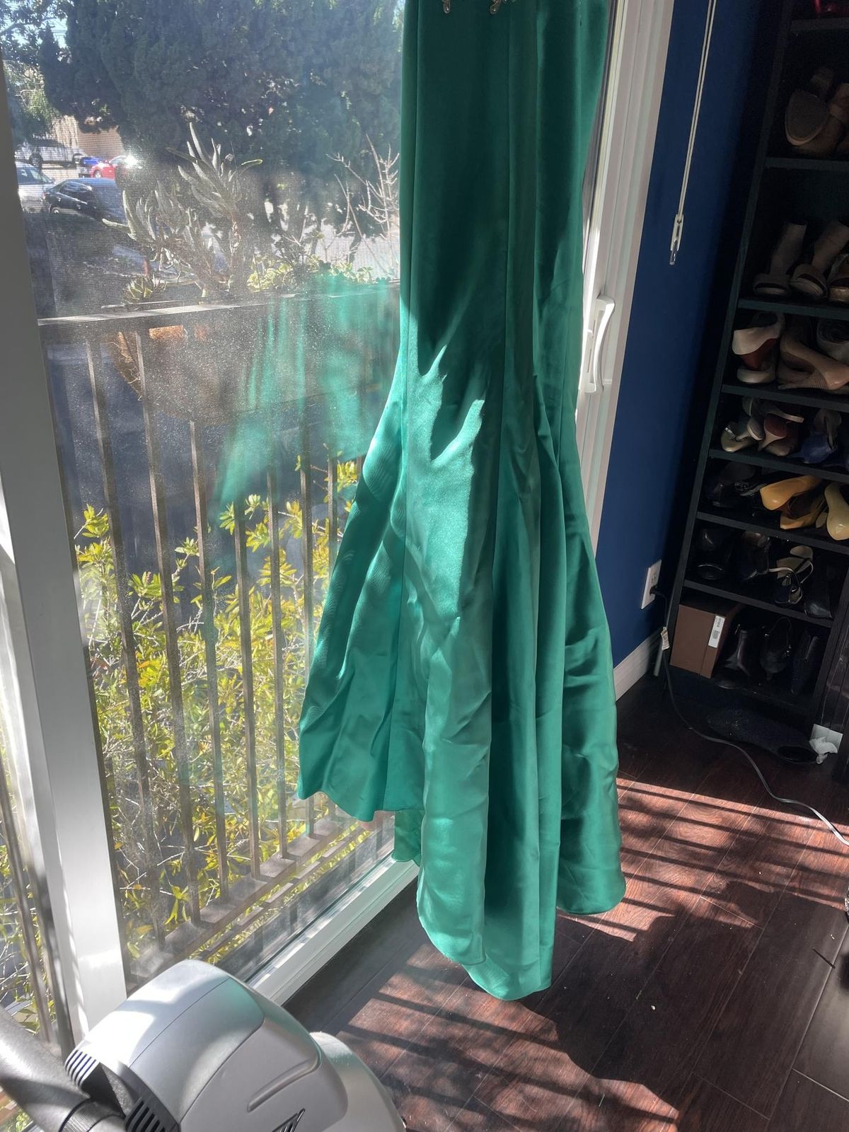 Size 4 High Neck Green Mermaid Dress on Queenly