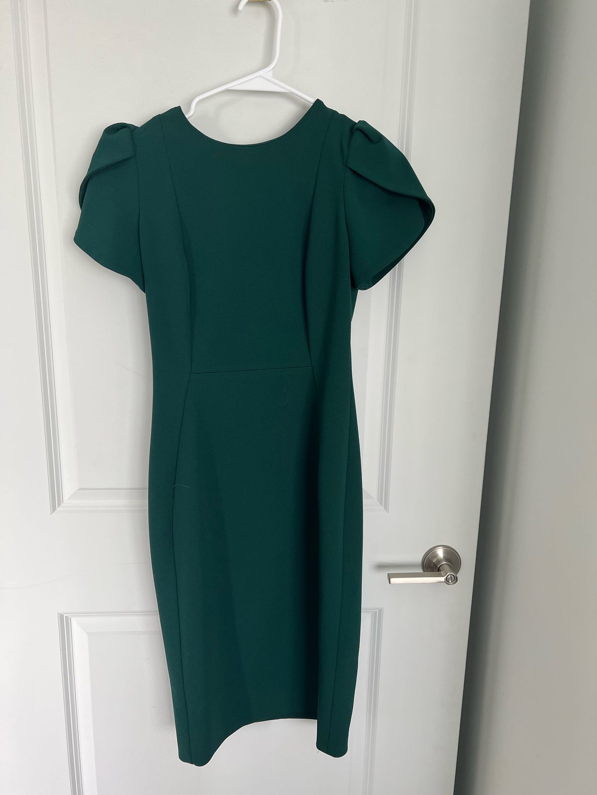 Calvin Klein Size 2 Pageant Interview Green Cocktail Dress on Queenly