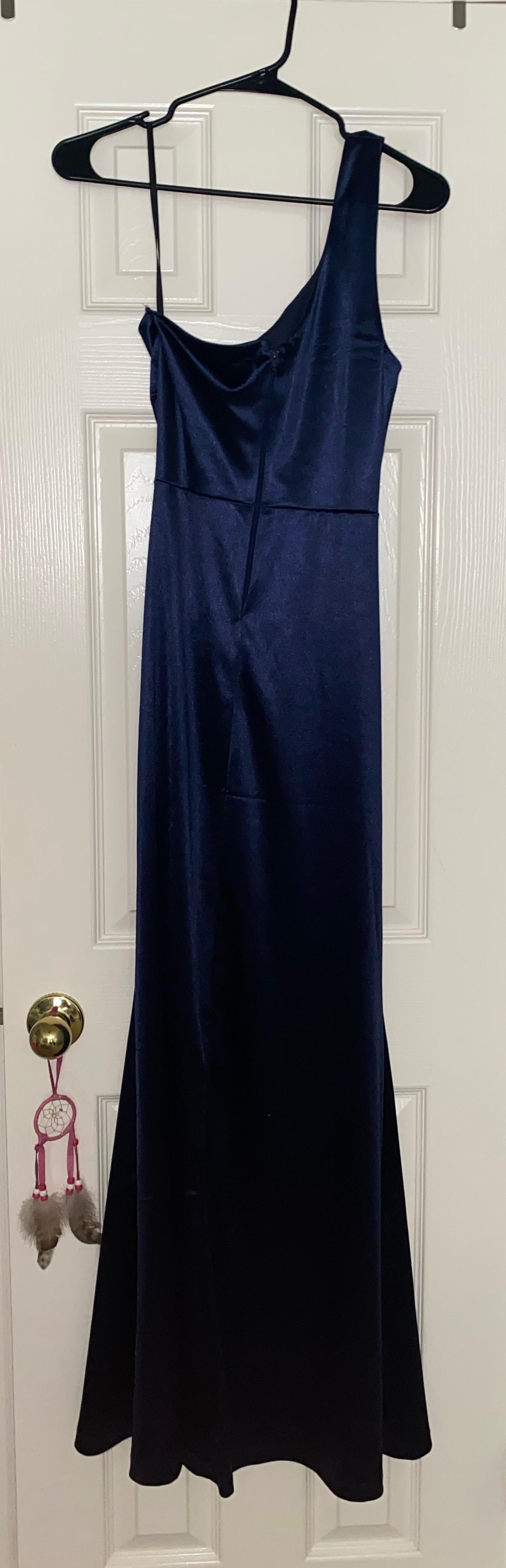 Size 4 One Shoulder Satin Navy Blue Floor Length Maxi on Queenly