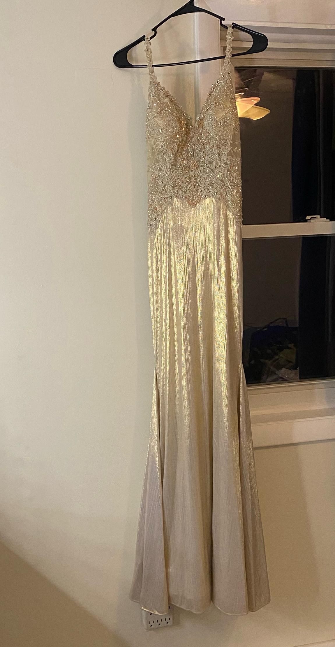 White by Soieblu (purchased from Fashion Nova) Size 0 Gold Floor Length Maxi on Queenly