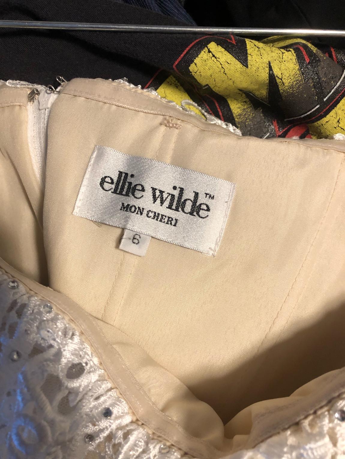 Elle Wilde mon Cherie Size 2 Lace White Mermaid Dress on Queenly