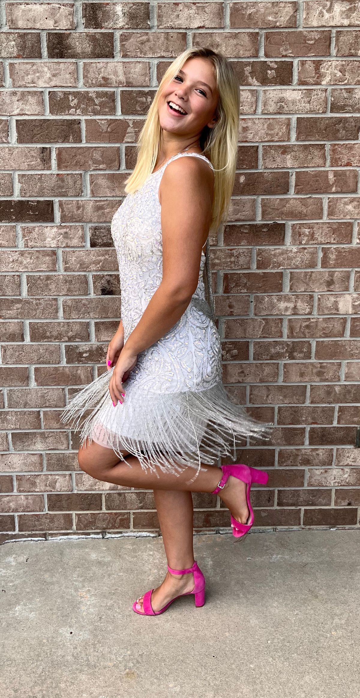 Sherri Hill Size 2 Homecoming High Neck Sequined White Cocktail Dress on Queenly