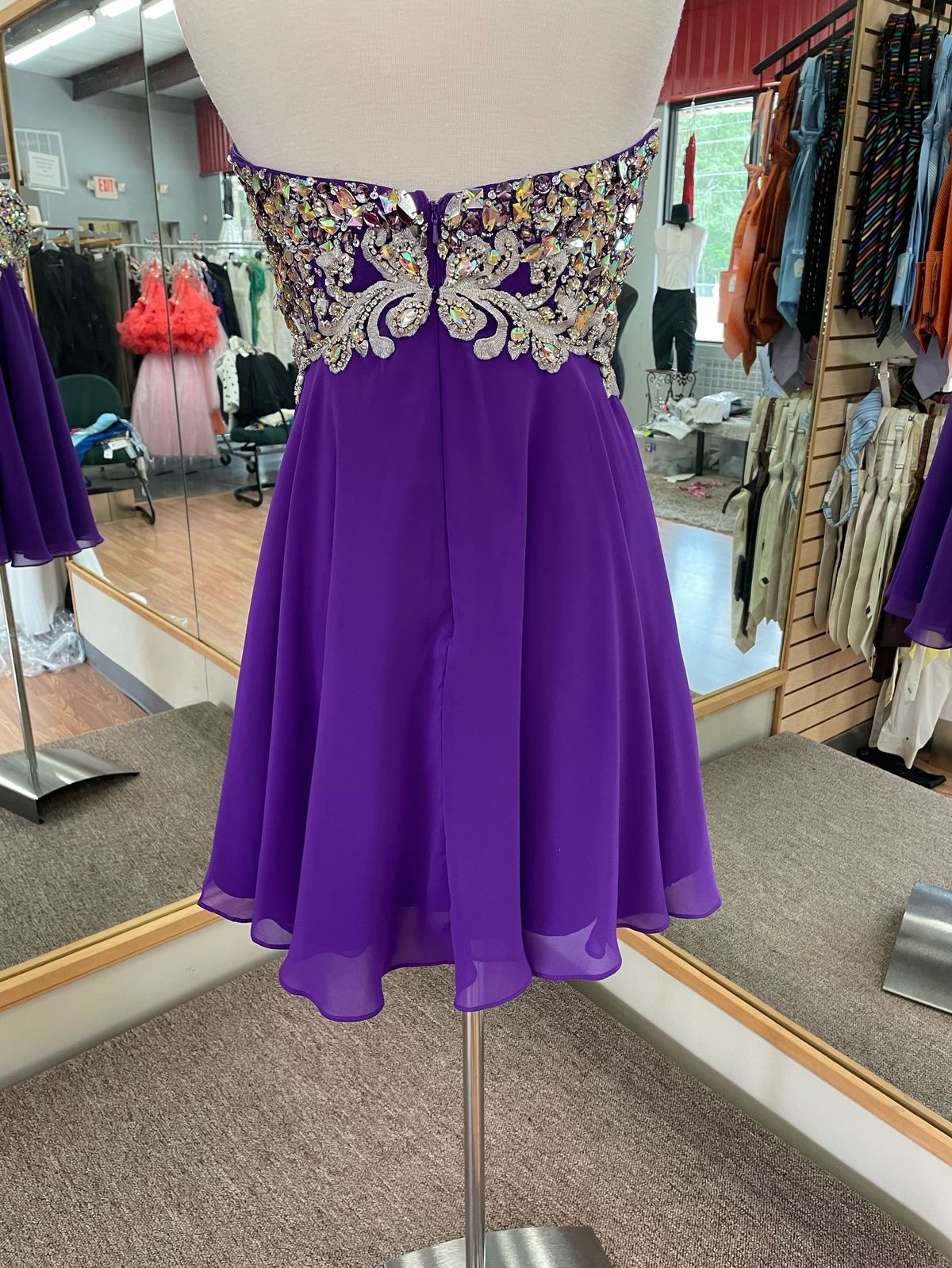 Jovani Size 6 Homecoming Strapless Sequined Purple Cocktail Dress on Queenly