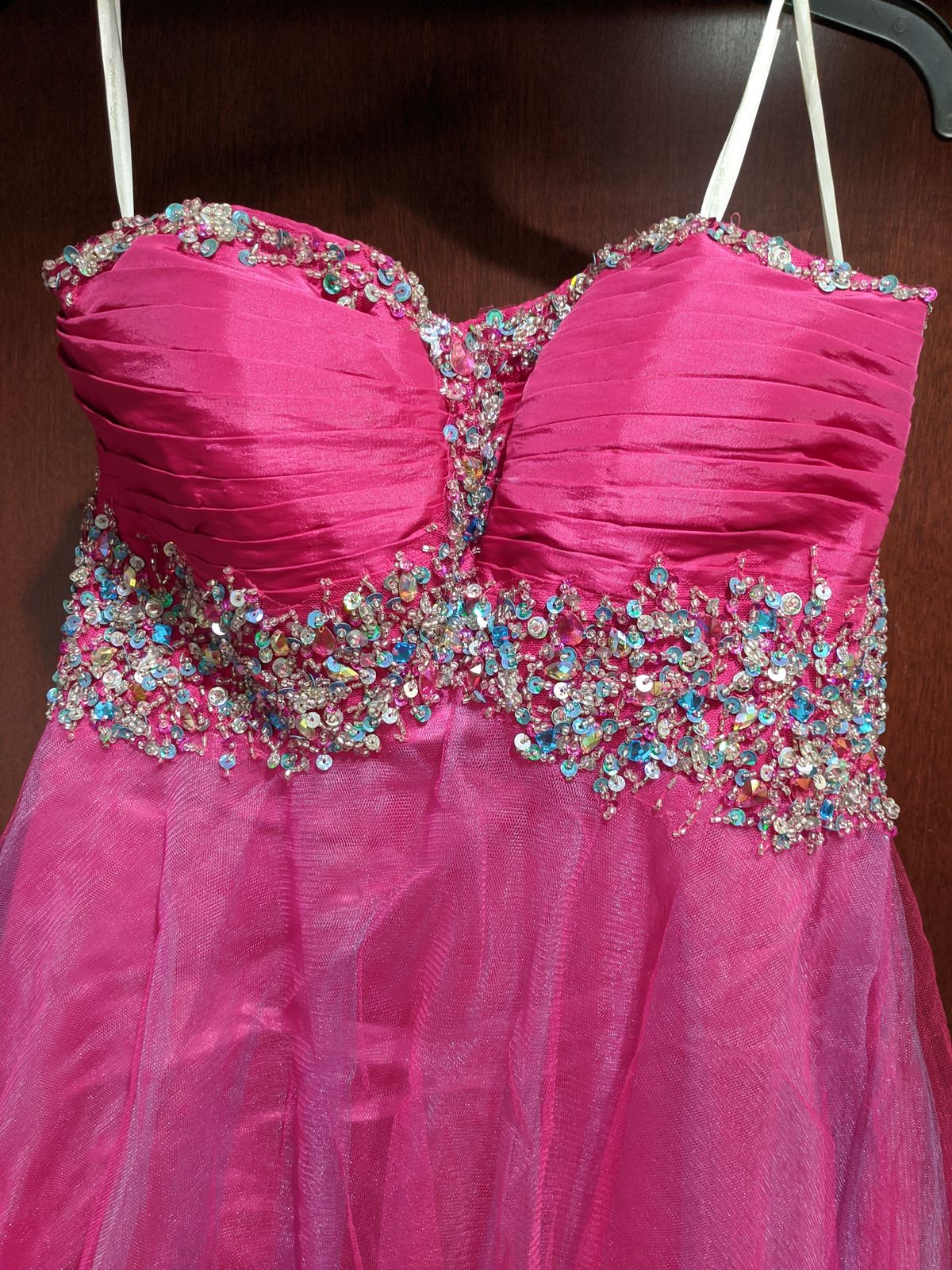 Style 81395B Mac Duggal Size 12 Homecoming Sequined Hot Pink Cocktail Dress on Queenly
