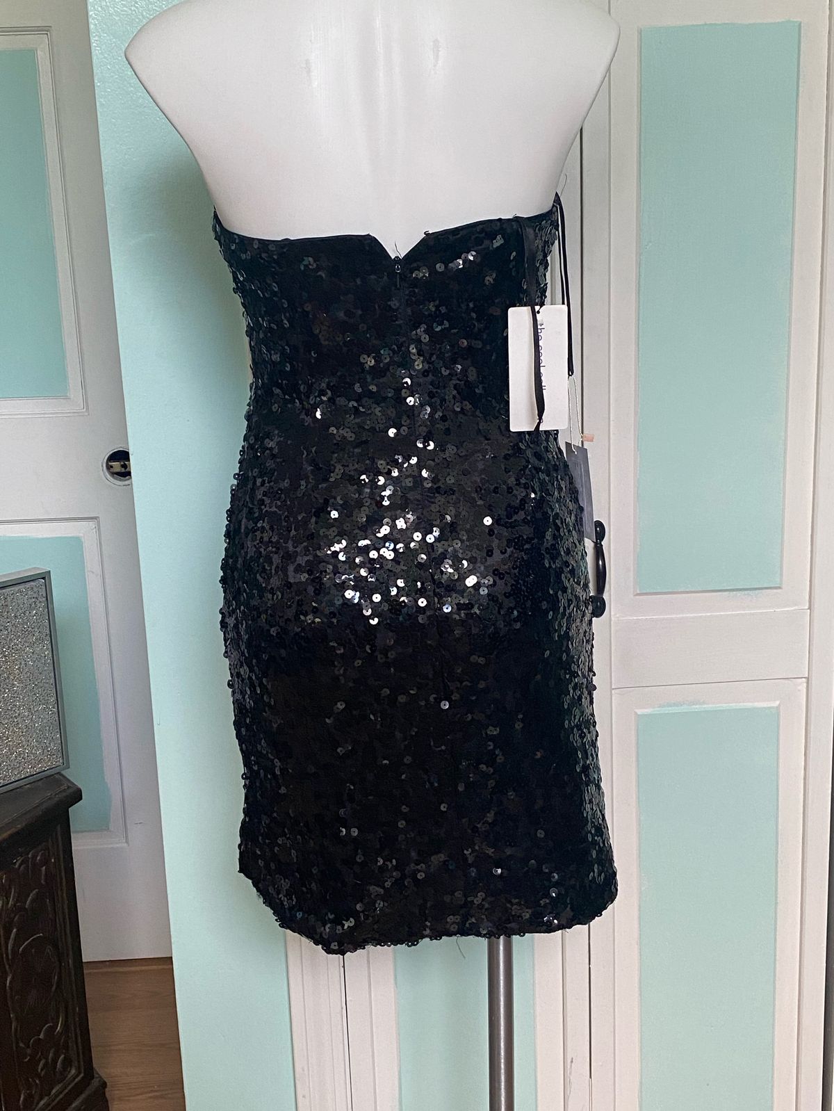 Size 4 Prom Strapless Sequined Black Cocktail Dress on Queenly