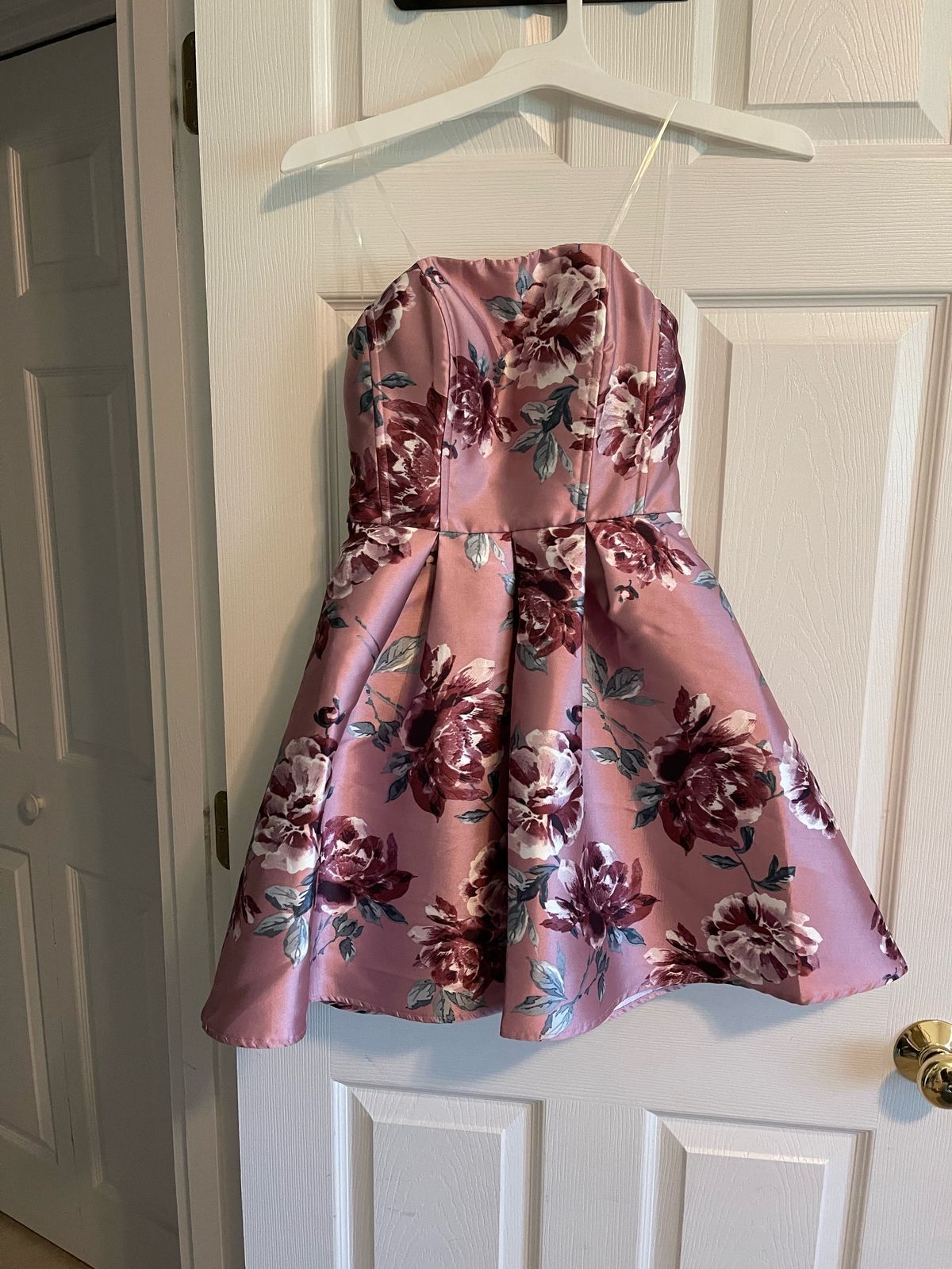 Size 0 Homecoming Purple Cocktail Dress on Queenly