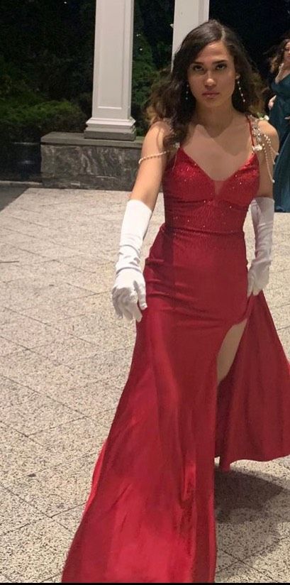 Size 0 Prom Red Side Slit Dress on Queenly