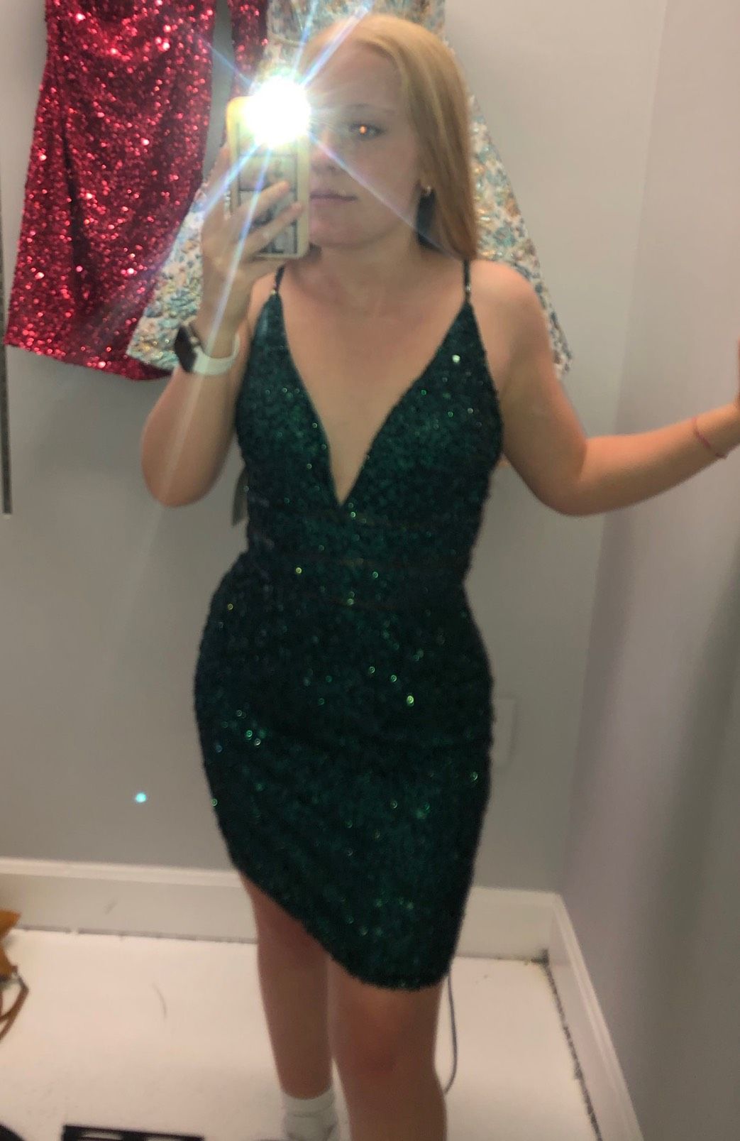 Ashley Lauren Size 2 Green Cocktail Dress on Queenly