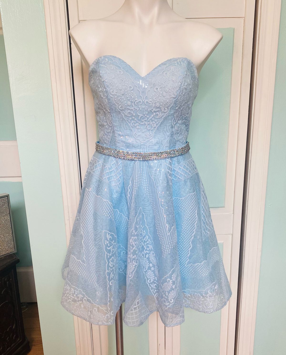 Lucci Lu Size 6 Prom Strapless Lace Blue Cocktail Dress on Queenly