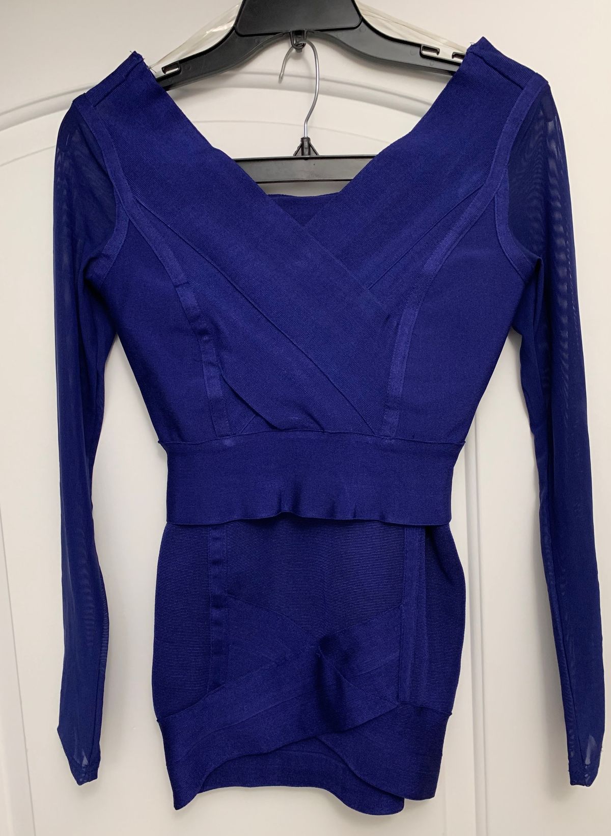 Size 2 Long Sleeve Purple Cocktail Dress on Queenly