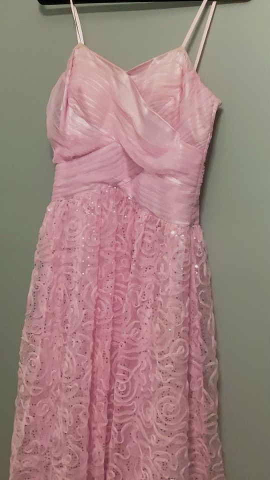 Size 12 Prom Lace Light Pink Floor Length Maxi on Queenly