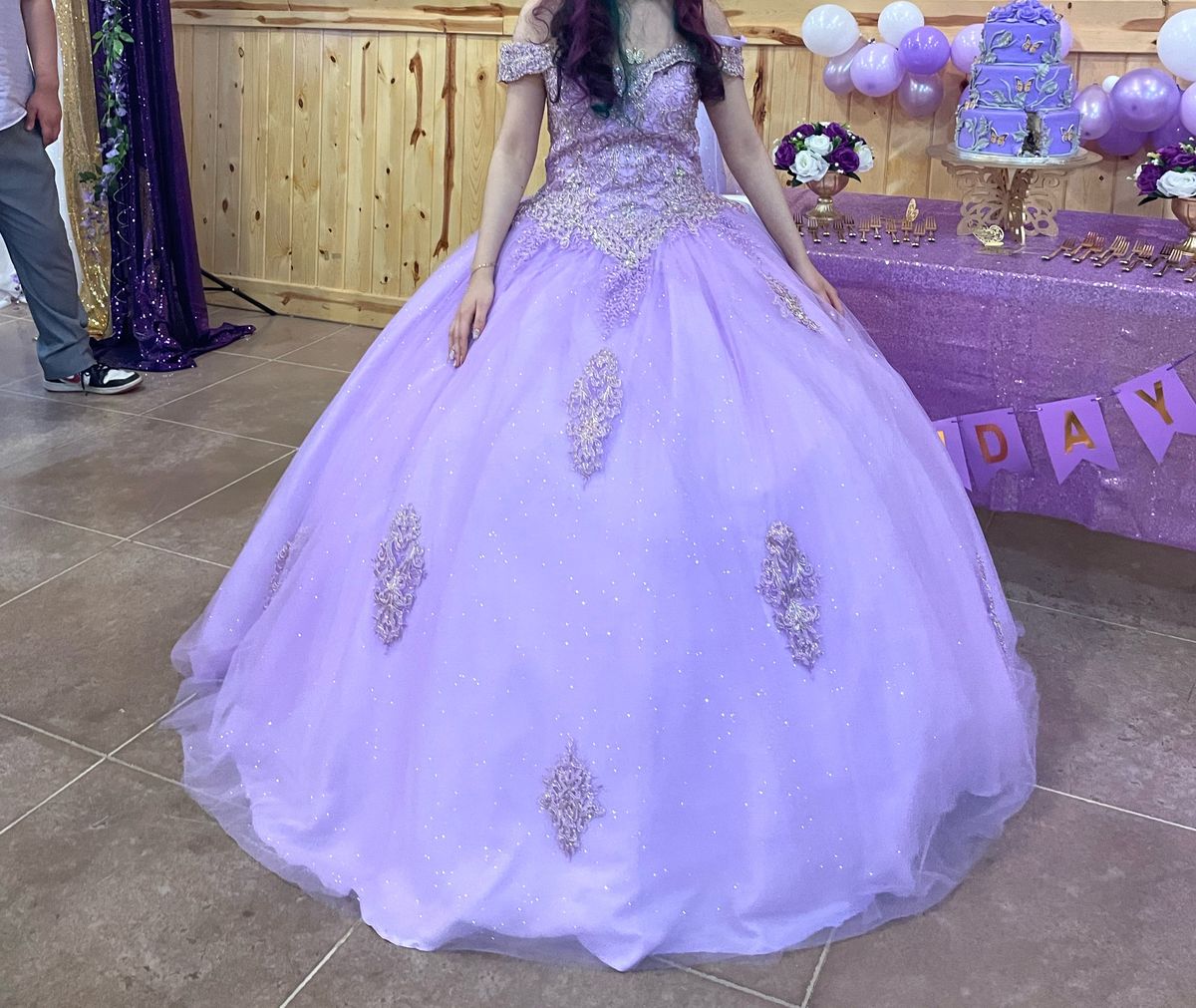 Quincenera drees Girls Size 6 Purple Ball Gown on Queenly