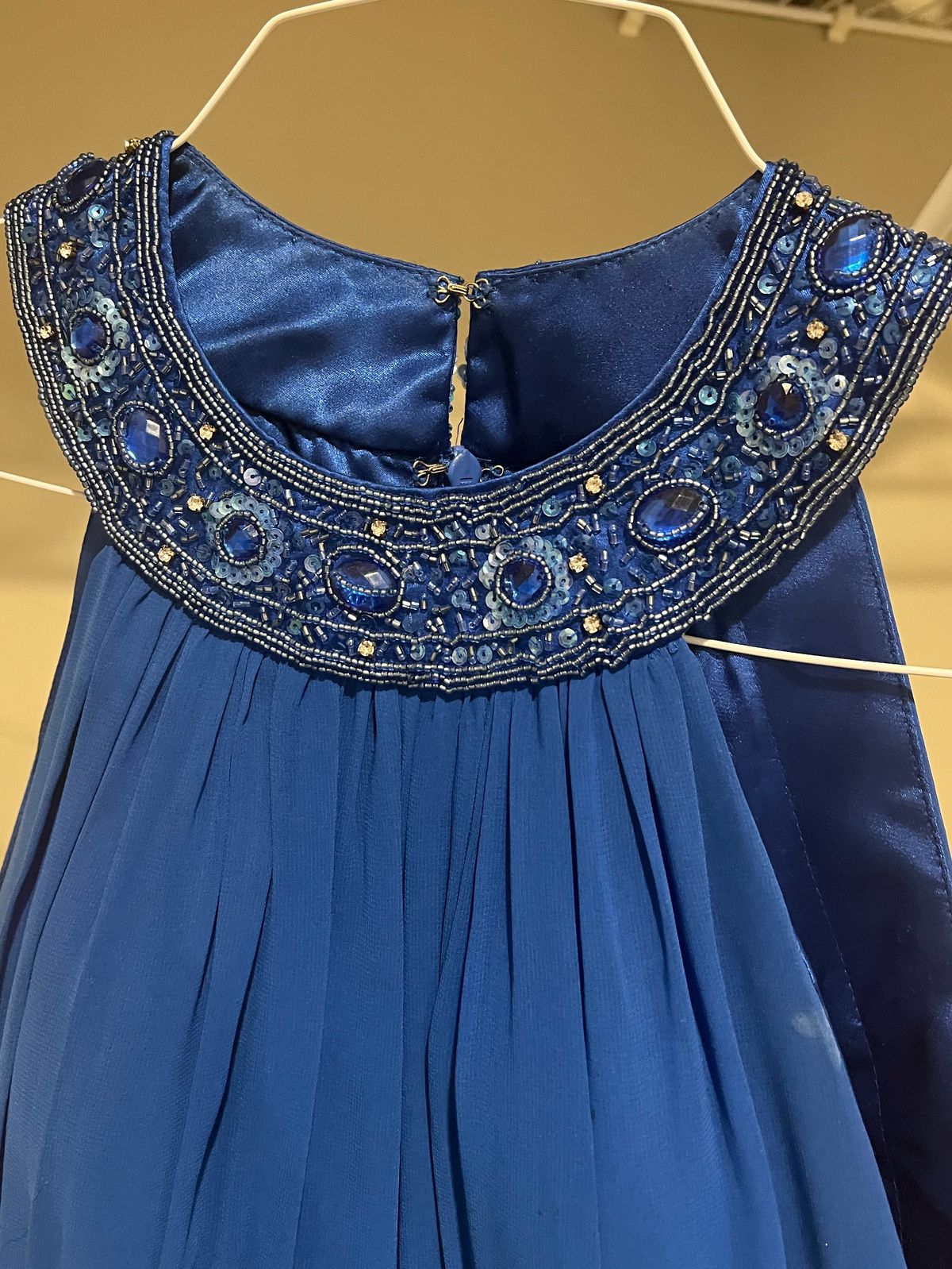 Size 0 Homecoming Sequined Royal Blue Cocktail Dress on Queenly