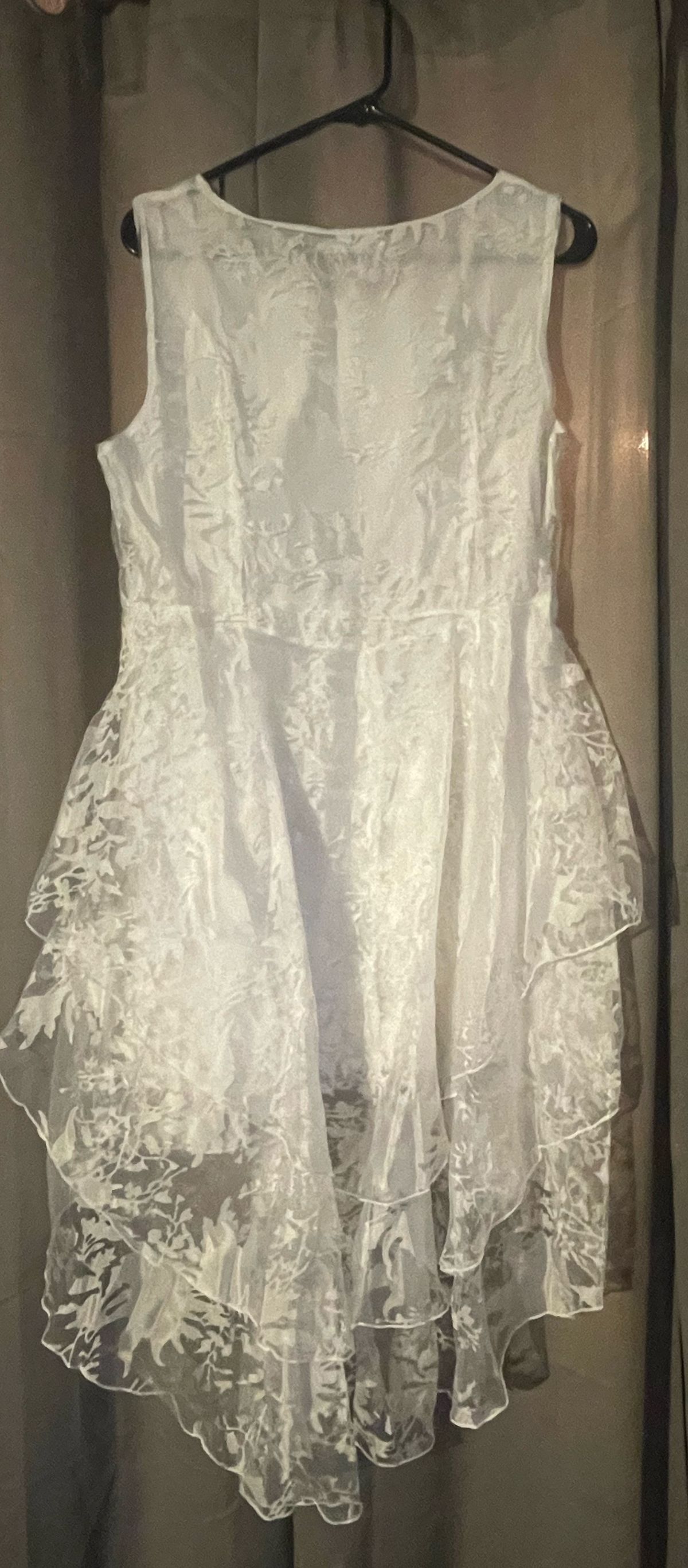 Girls Size 14 Lace White A-line Dress on Queenly